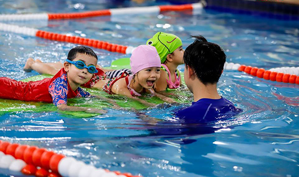 Mách ba mẹ các hoạt động Top 10 trang cá cược bóng đá uy tín nhất việt nam 2026 ngày hè dành cho bé yêu