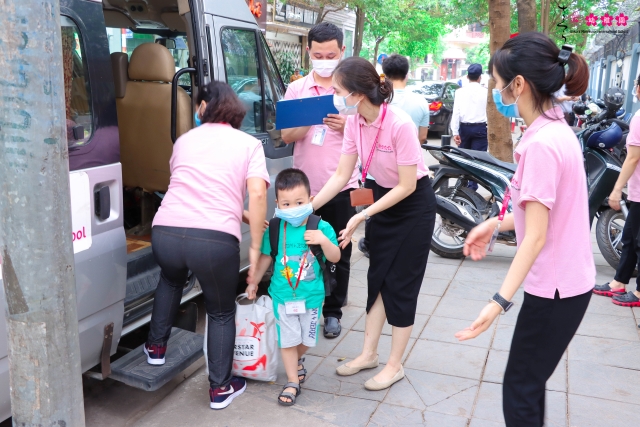 Náo nhiệt không khí chào đón các SMISer trong ngày đầu tiên trở lại ngôi trường Dubai link moi Cầu Giấy